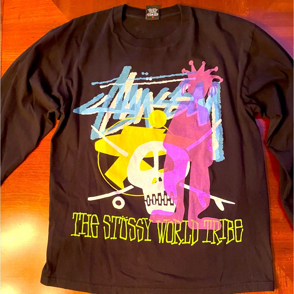 Stussy Men’s Long Sleeve Tee
Size: M